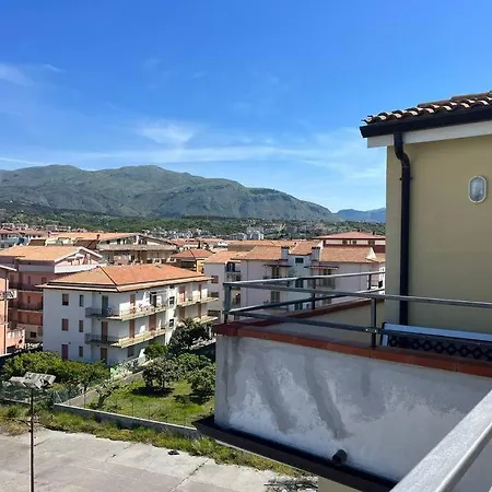 아파트 In Scalea, Calabria